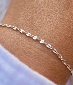 Thin silver Diamond Chain bracelet - Ultra thin - Sterling silver - Minimalist - Everyday Jewelry - layering - Stackable - Gift for Her