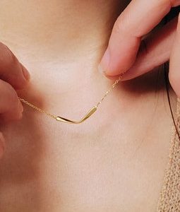 Simple Gold Curve Bar Pendant Necklace Minimalist Jewellery Dainty Necklace Birthday Gift for Her | 18k Gold Plated Sterling Silver
